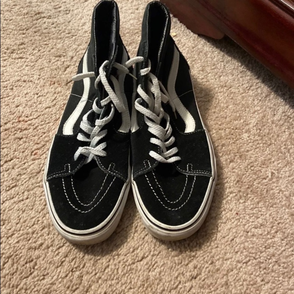 Vans - Picture 1 of 3